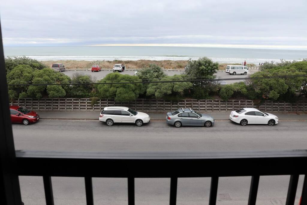 Seaviews On Marine Parade Apartment Christchurch Exterior photo